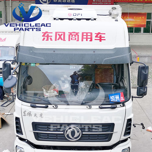 24V Rooftop Parking Sleep Truck Cabin Air Conditioner V-Cool 26 installation on the rooftop of DONGFENG TRUCK VEHICLE